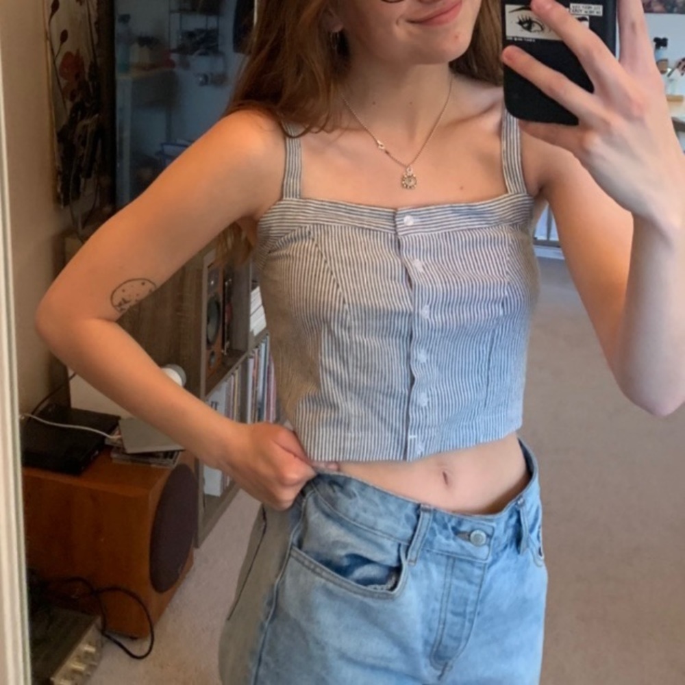 brandy melville pinstripe button front crop tank - Picture 1 of 2